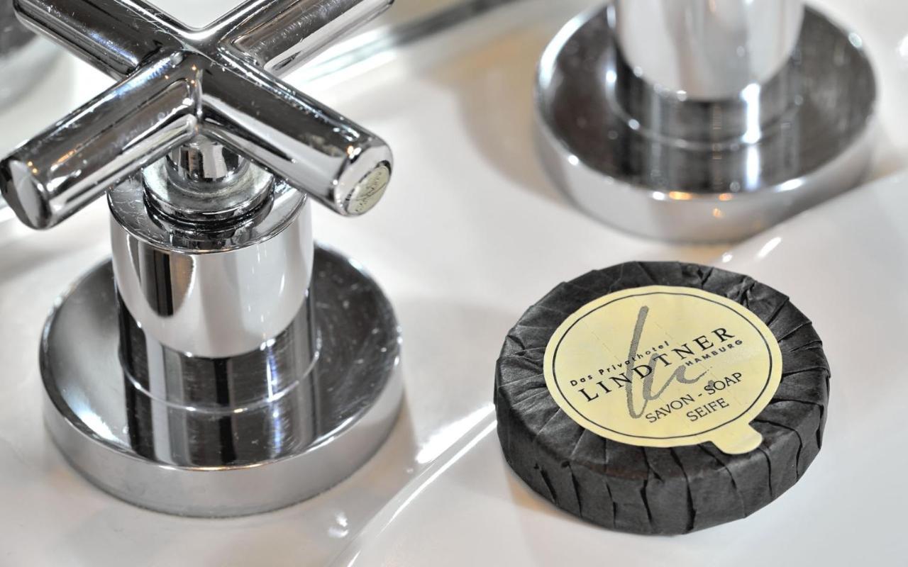 Privathotel Lindtner Hamburg Kültér fotó Soap in a soap dish